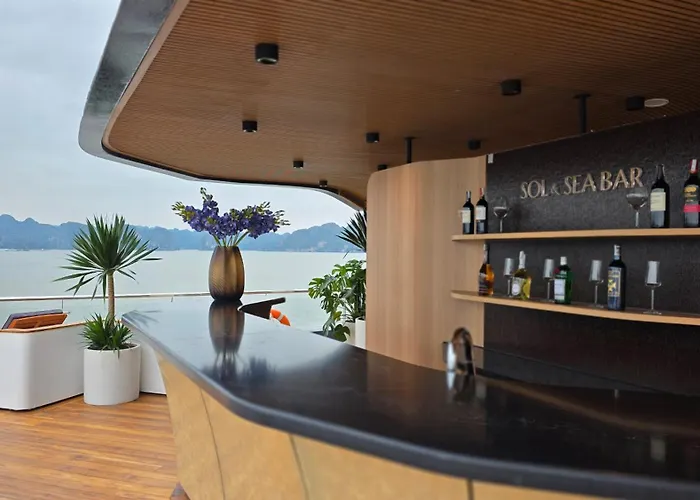 Botel Azura Cruise
