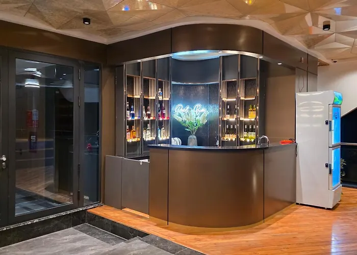 Botel Azura Cruise 5*