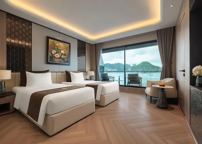 Botel Azura Cruise Ha Long