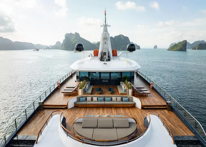 Azura Cruise