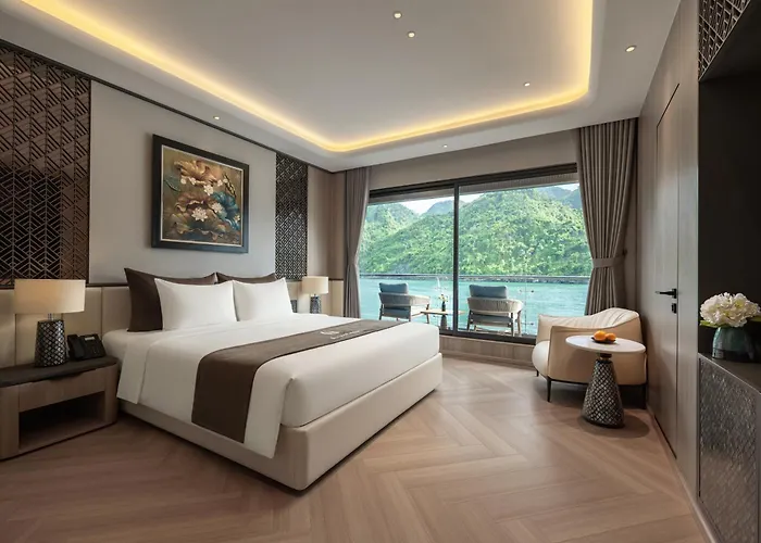 Botel Azura Cruise Hạ Long