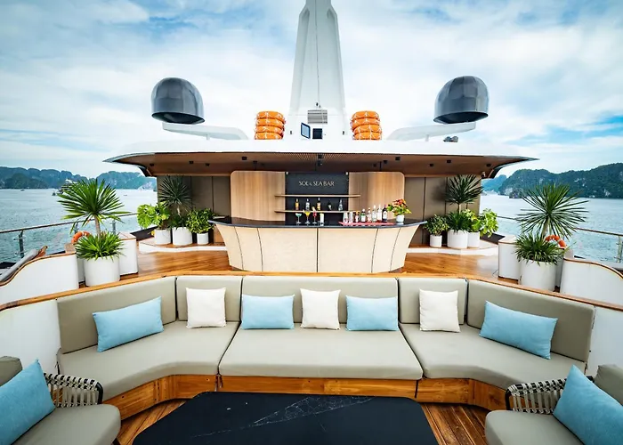Azura Cruise Ha Long